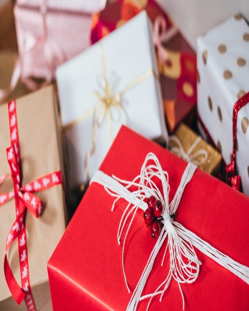 alt="Christmas packages"